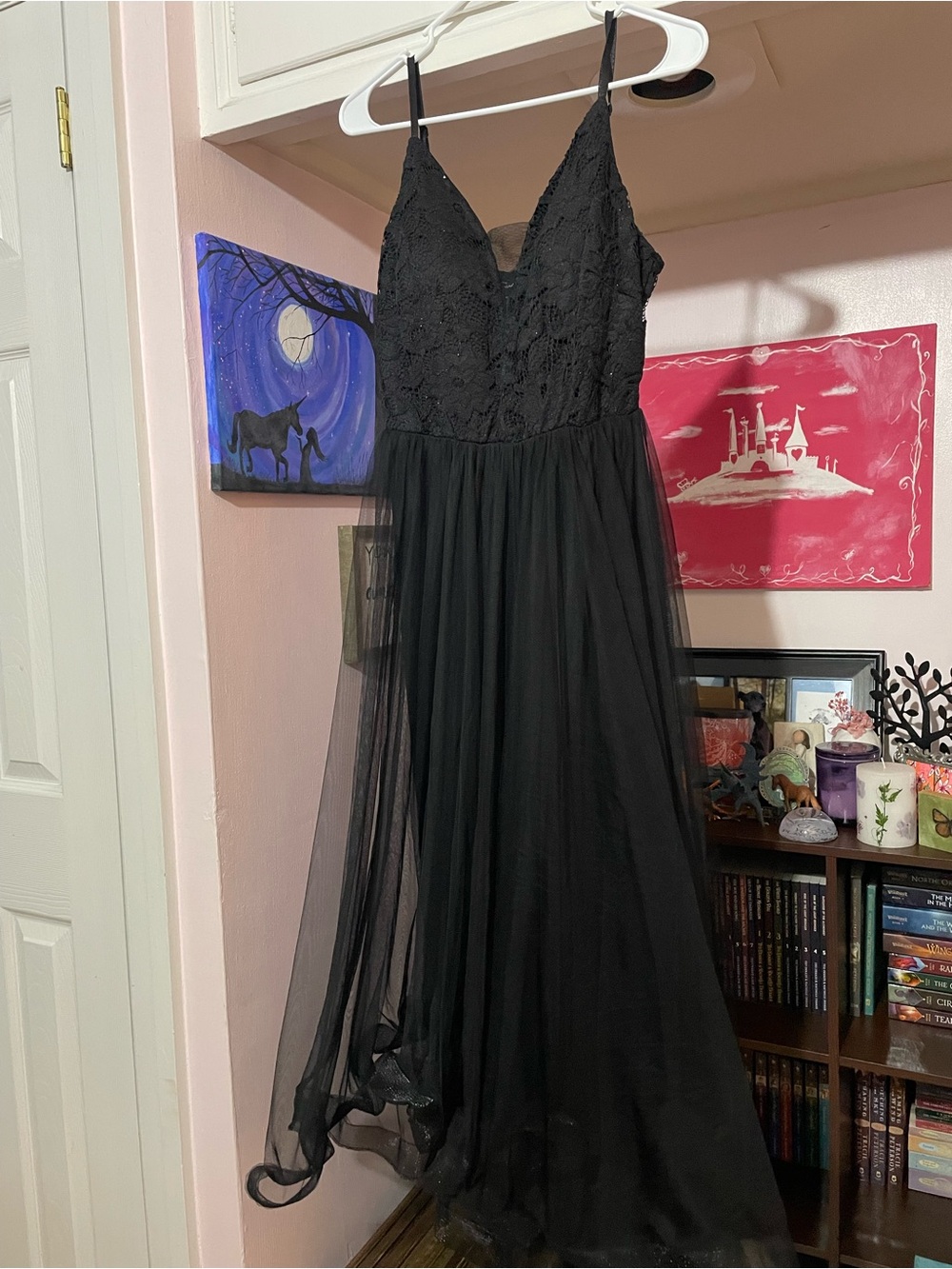 Spaghetti-Strap Black Lace & Tulle Prom Dress